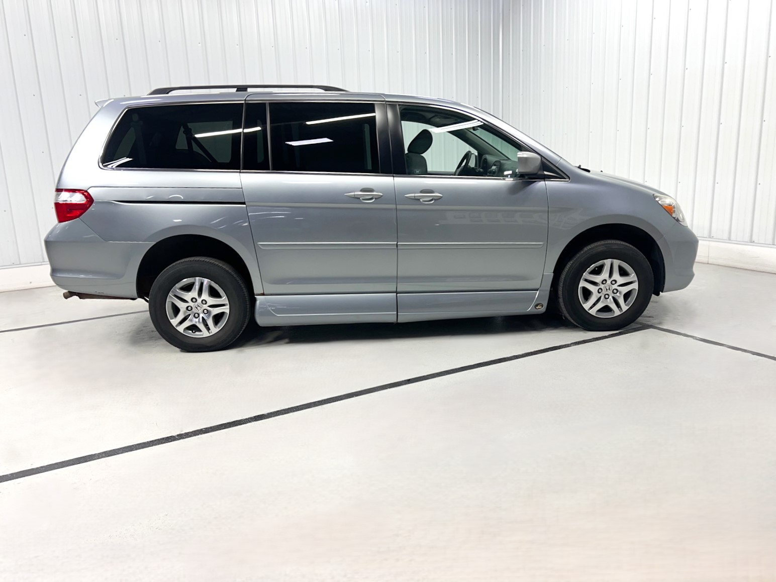 Used 2007 Honda Odyssey EX with VIN 5FNRL38447B144993 for sale in Savage, MN