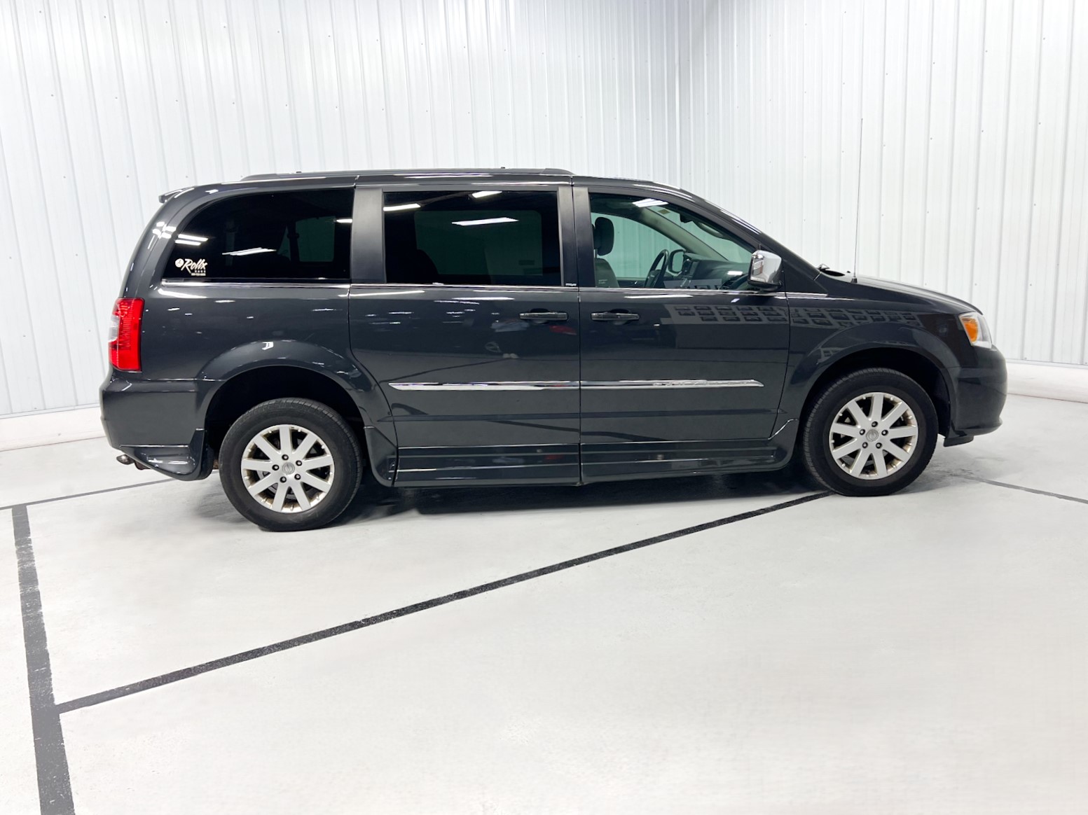 Used 2011 Chrysler Town & Country Touring-L with VIN 2A4RR8DG4BR784589 for sale in Savage, MN