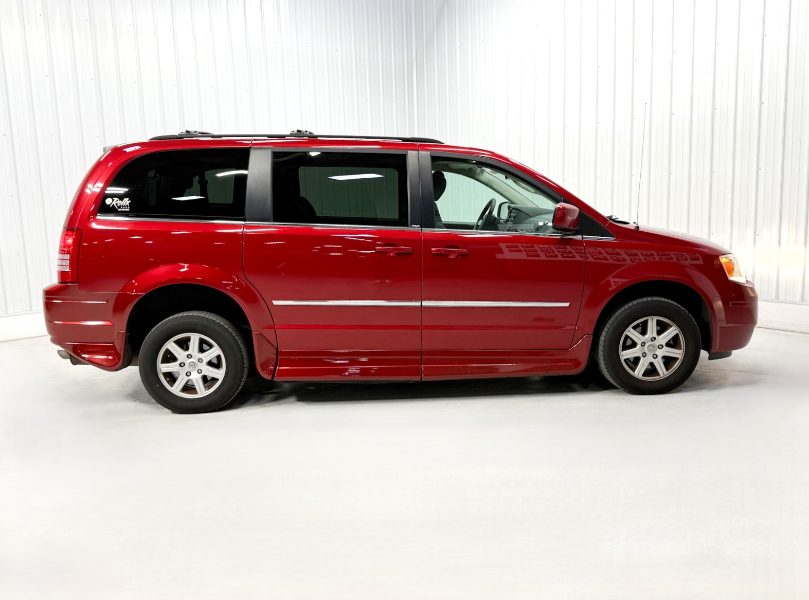 Used 2010 Chrysler Town & Country Touring with VIN 2A4RR5D13AR122379 for sale in Savage, Minnesota