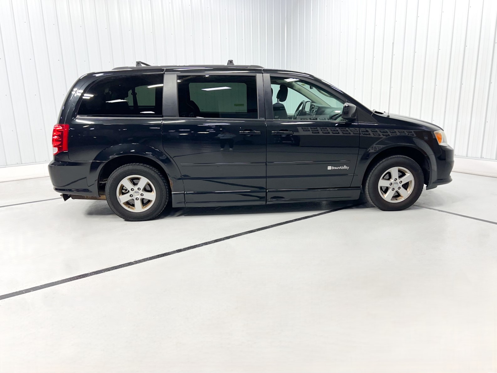 Used 2012 Dodge Grand Caravan SXT with VIN 2C4RDGCG7CR284136 for sale in Savage, MN