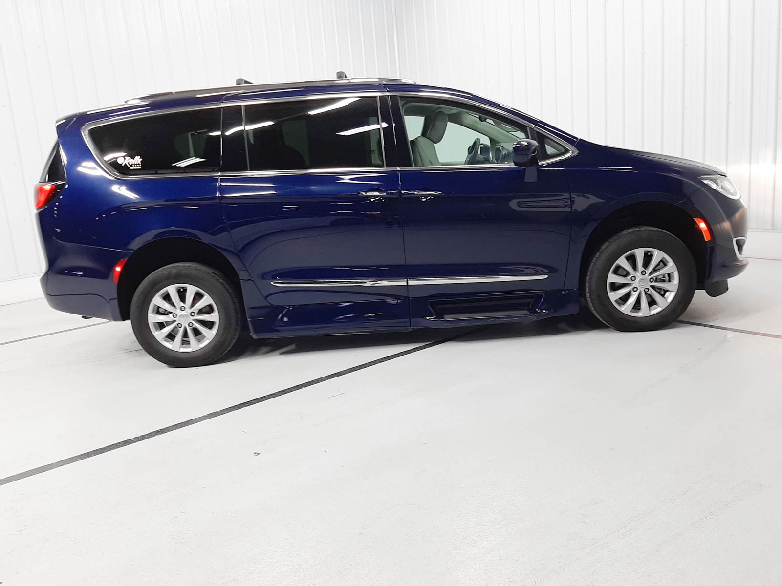 Used 2018 Chrysler Pacifica Touring L Plus with VIN 2C4RC1EG7JR104776 for sale in Savage, Minnesota