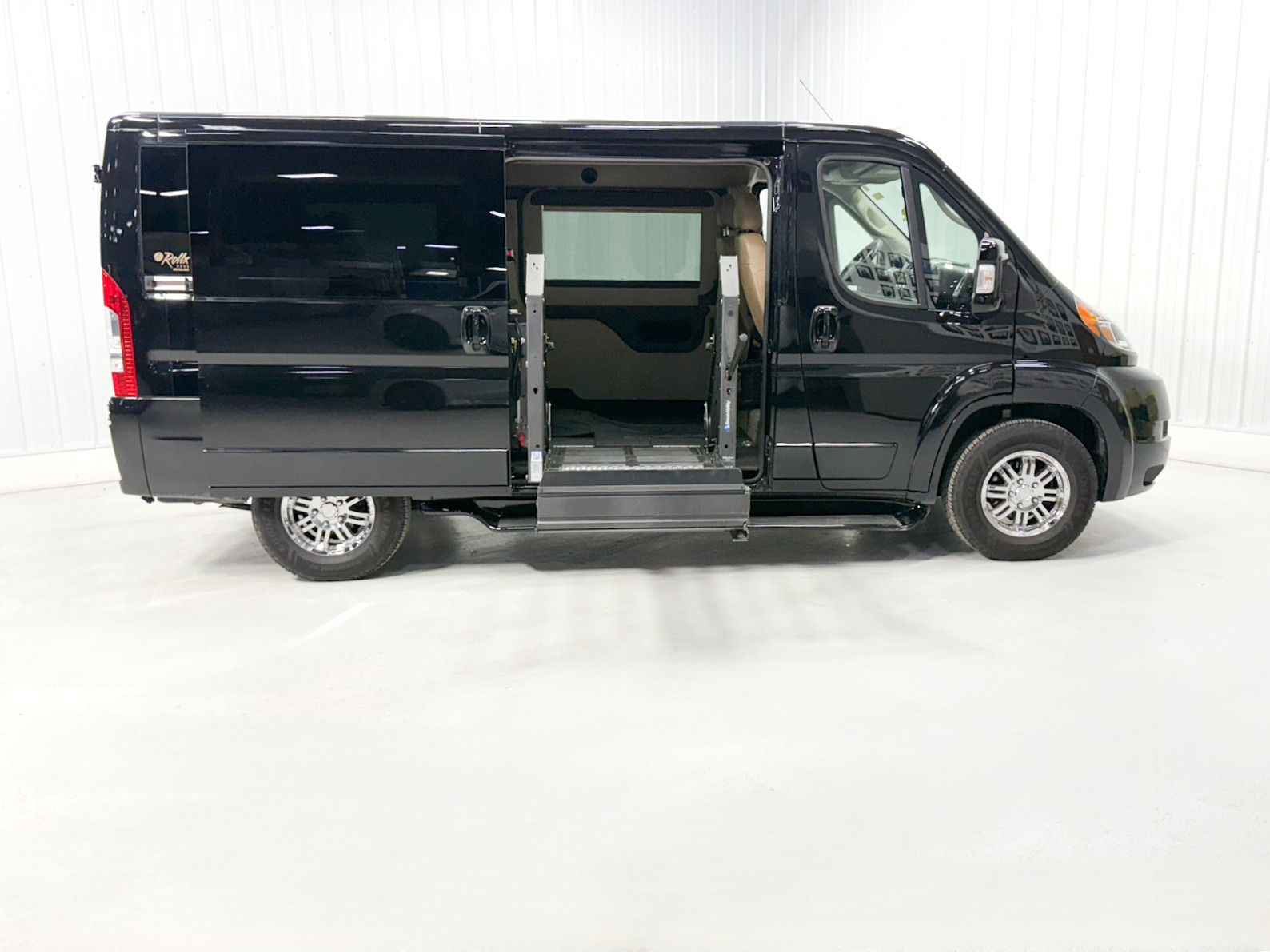 Used 2018 RAM ProMaster Cargo Van Base with VIN 3C6TRVAG5JE147409 for sale in Savage, Minnesota