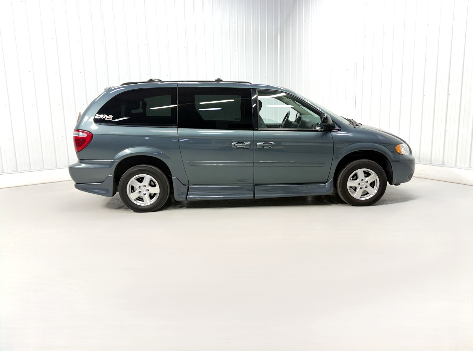 Used 2007 Dodge Grand Caravan SXT with VIN 2D4GP44L47R108078 for sale in Savage, Minnesota