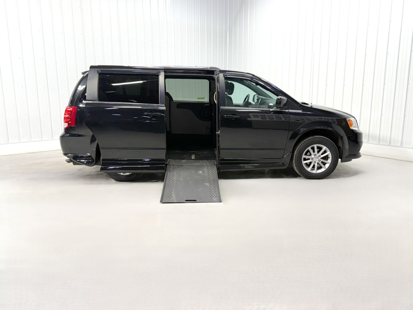 DODGE GR CARAVAN SXT